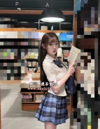 果果：168cm.E罩杯.49kg.21歲